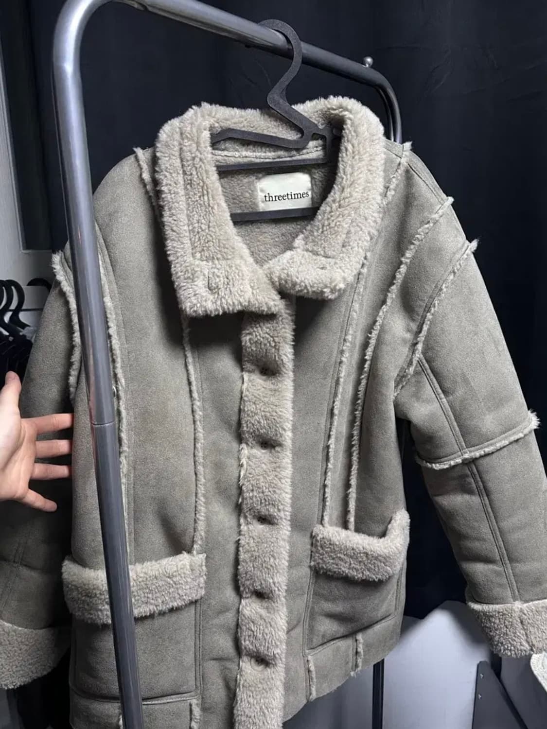 쓰리타임즈 2025FW 무스탕 자켓 상품이미지4