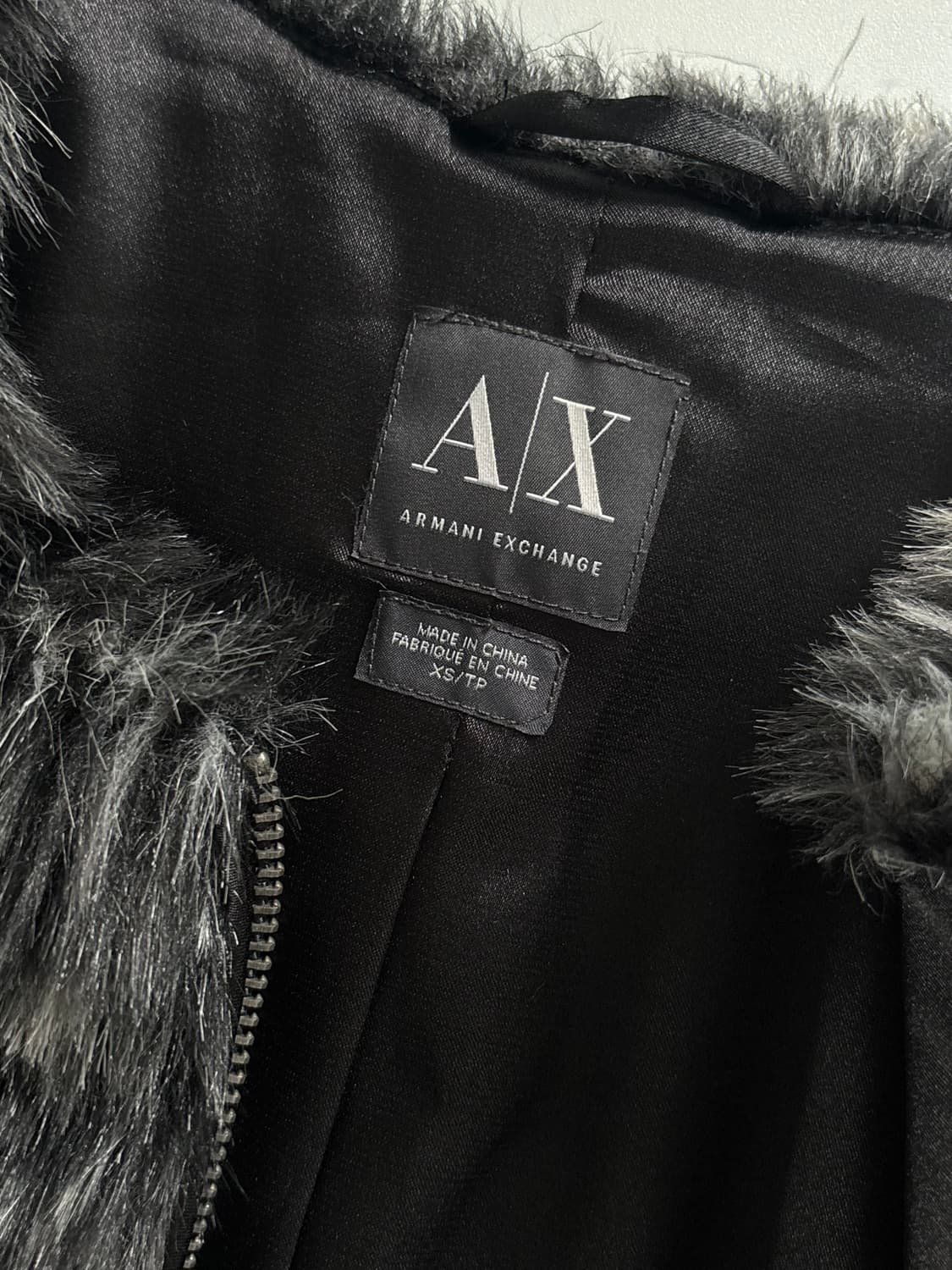 Armani Exchange 아르마니익스체인지 울프 멀티 퍼 자켓 상품이미지9