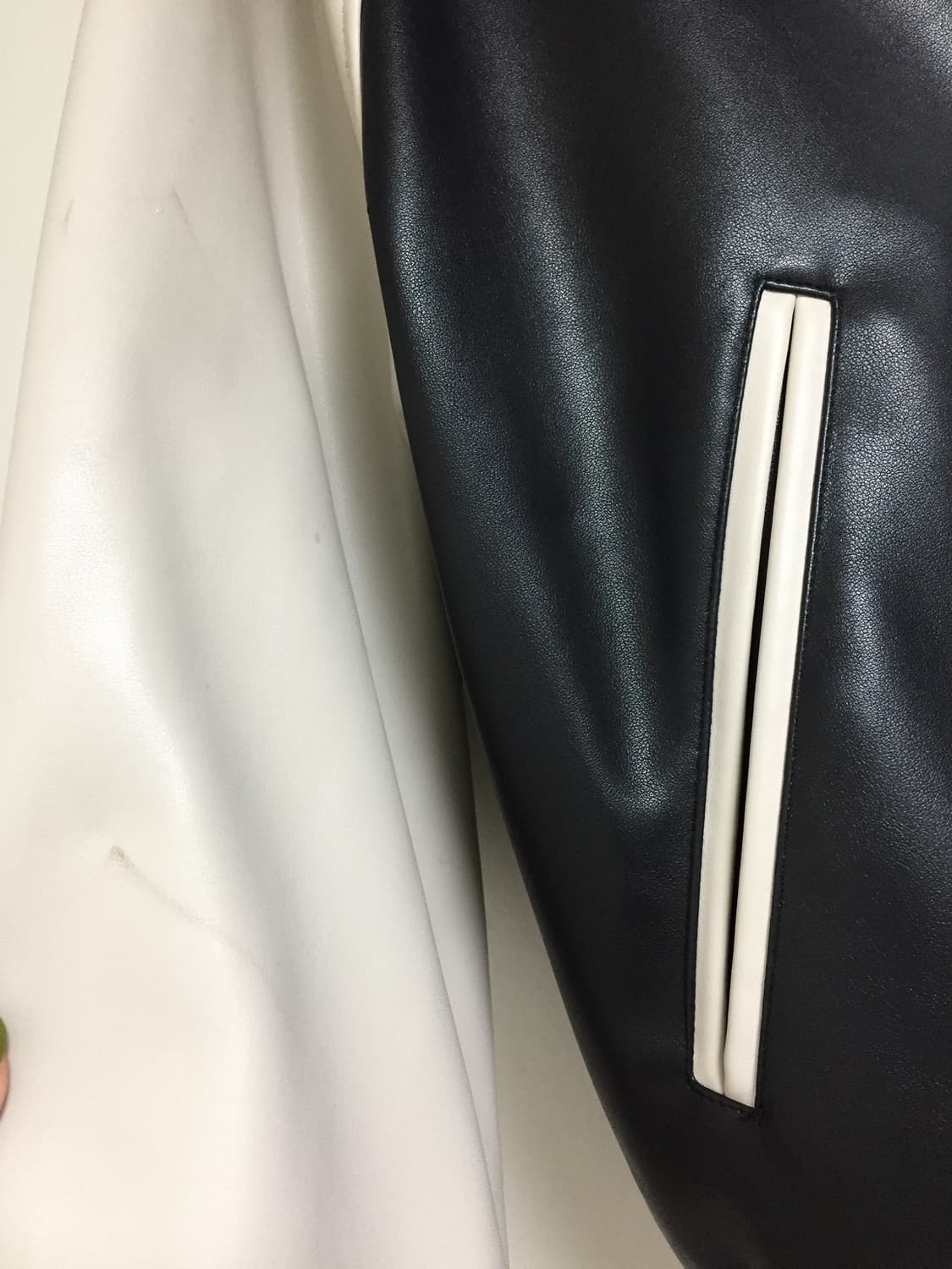 파르티멘토 바시티 비건 레더 자켓 블랙 상품이미지5