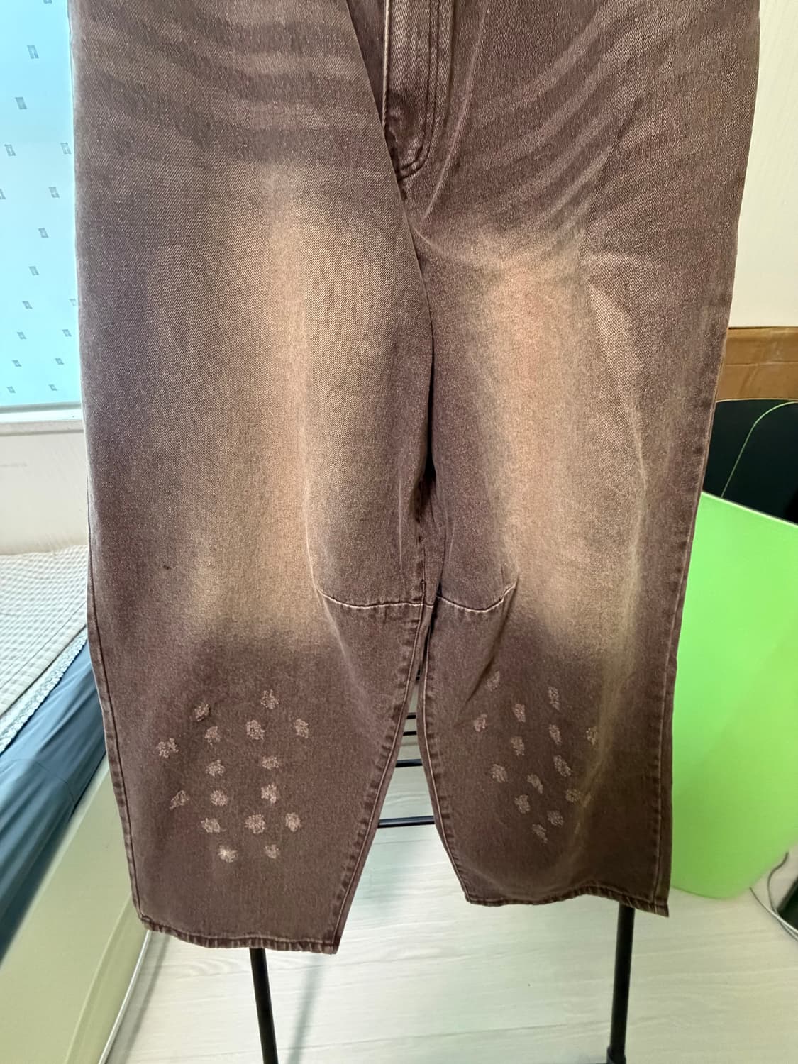 데미지 브라운 데님 팬츠데미지 브라운 데님 팬츠 상품이미지3