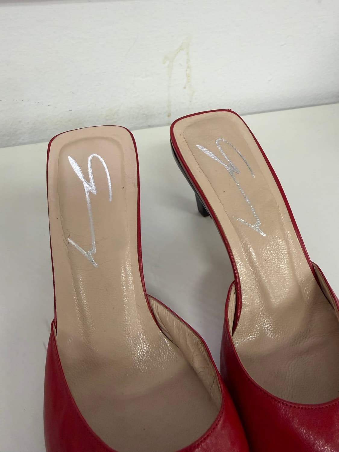 정품) 쥬세페자노티 레드 가죽 뮬 슬리퍼 37.5 상품이미지4