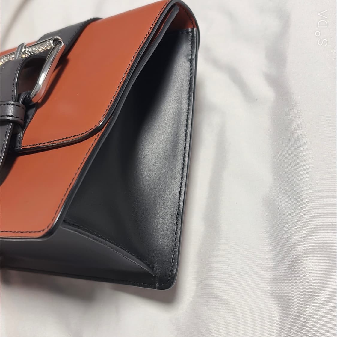 비비안웨스트우드 레더 크로스백 브릭 상품이미지5