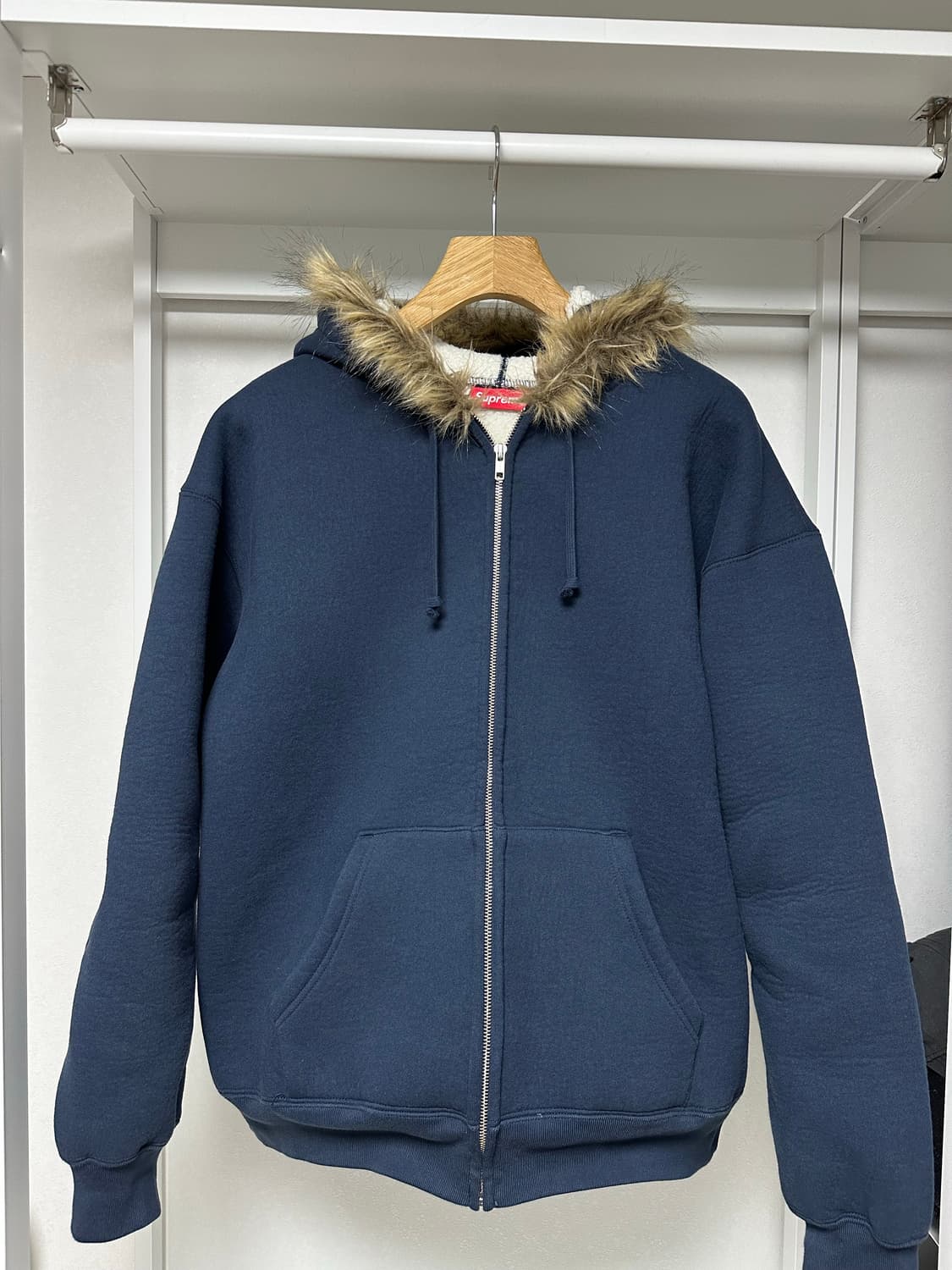 슈프림 포우 퍼 후드집업 네이비 급처 상품이미지5