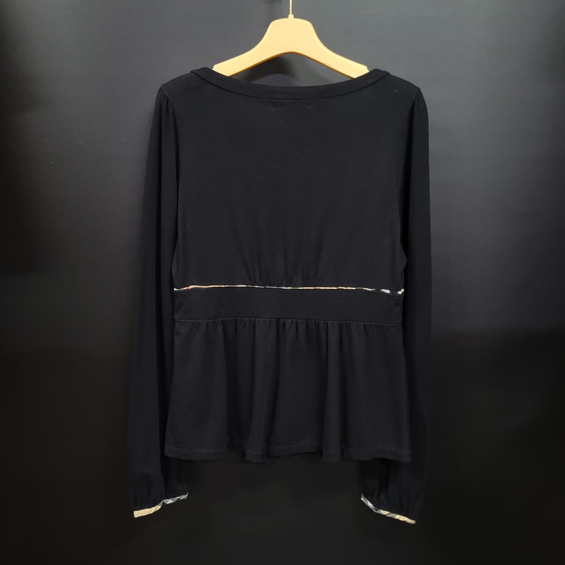 Burberry 버버리 자수로고 가디건 상품이미지4