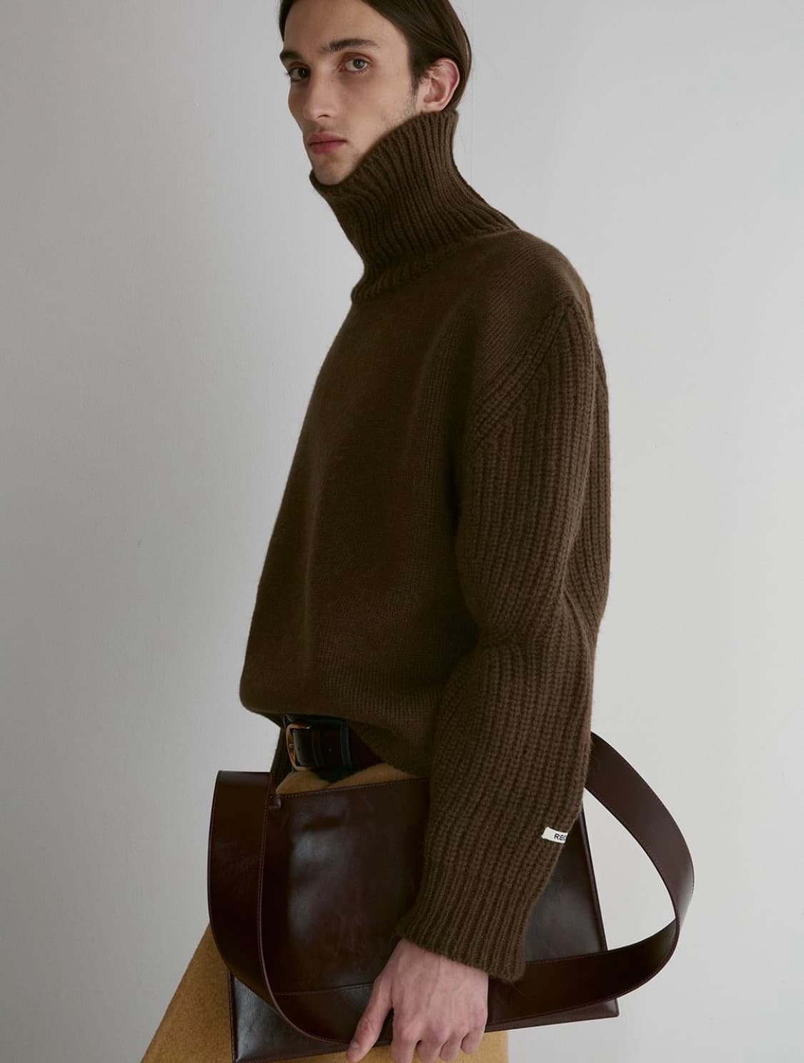 렉토 24F/W 오버핏 터틀넥 스웨터 니트 카키 브라운 상품이미지3