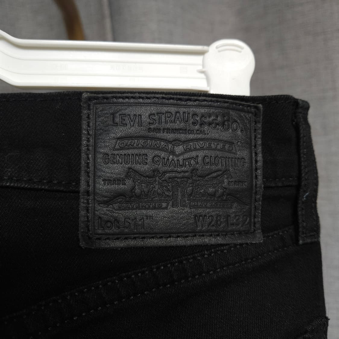 28 ) 리바이스 프리미엄 511 슬림핏 블랙 청바지 상품이미지4