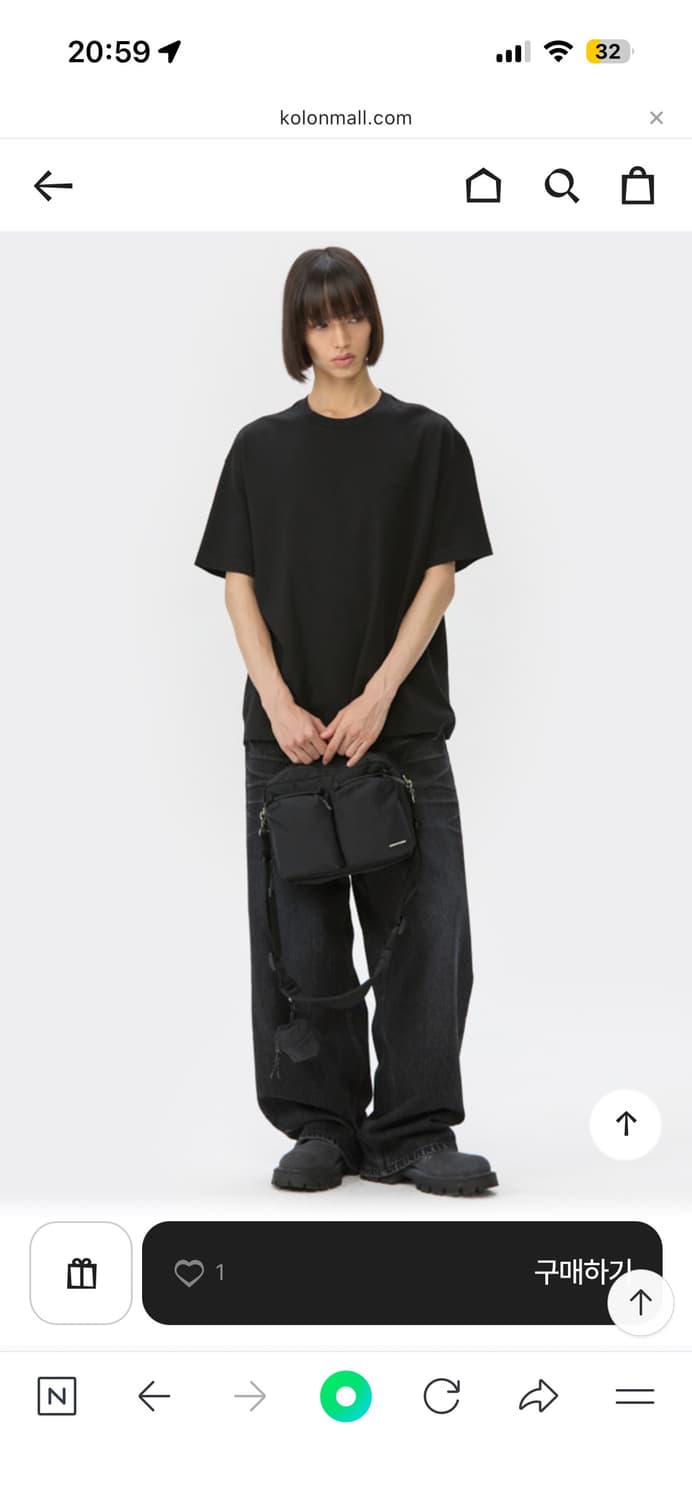 새상품 정가 18M 커스텀멜로우 자수 그래픽 반팔티 블랙 상품이미지8