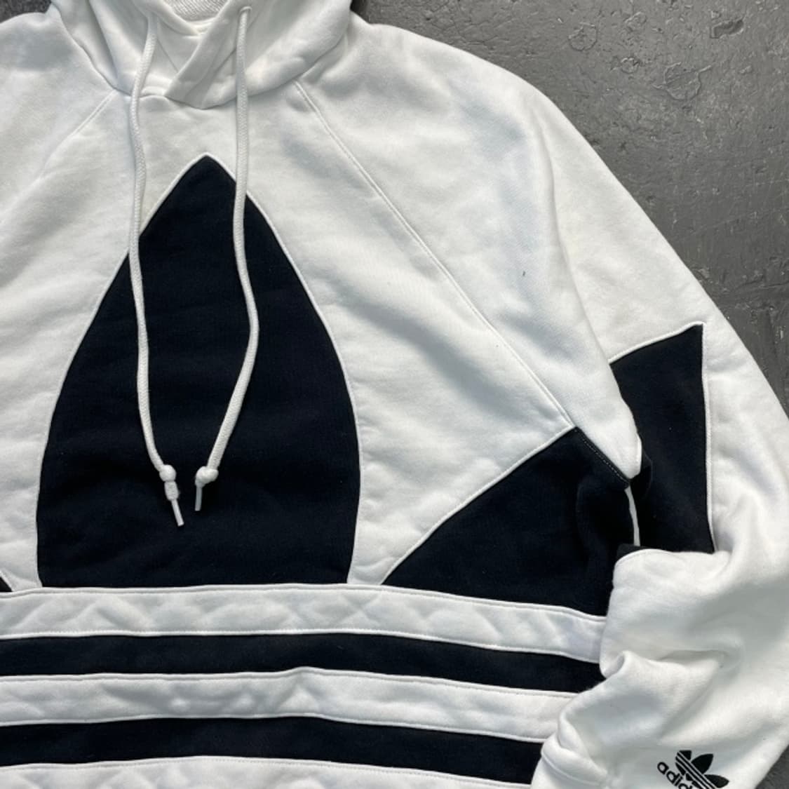 100 아디다스 빅로고 후드티 상품이미지2