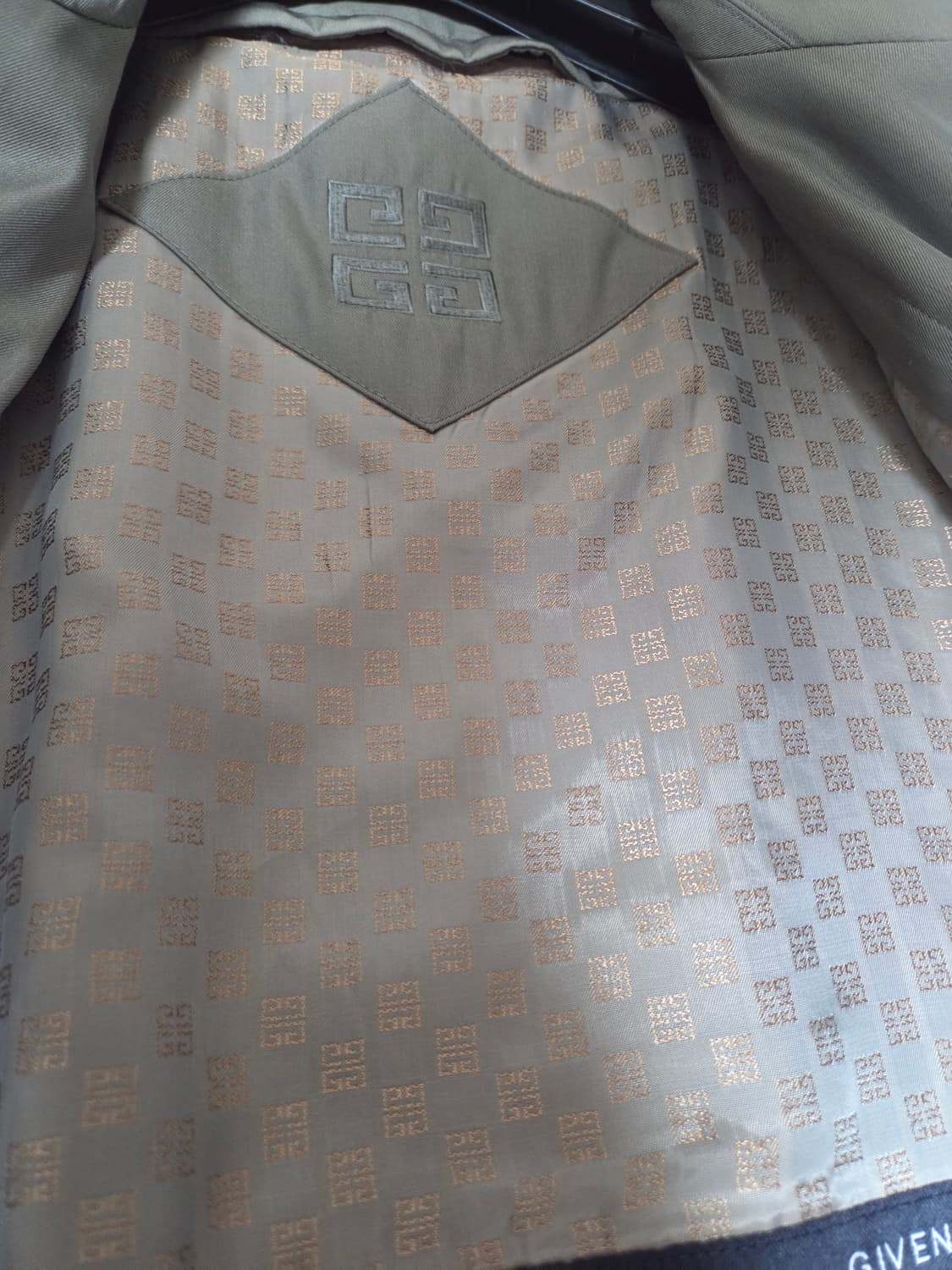 [57]지방시 울실크 싱글트렌치코트 울내피포함 올리브그린 약105 상품이미지4