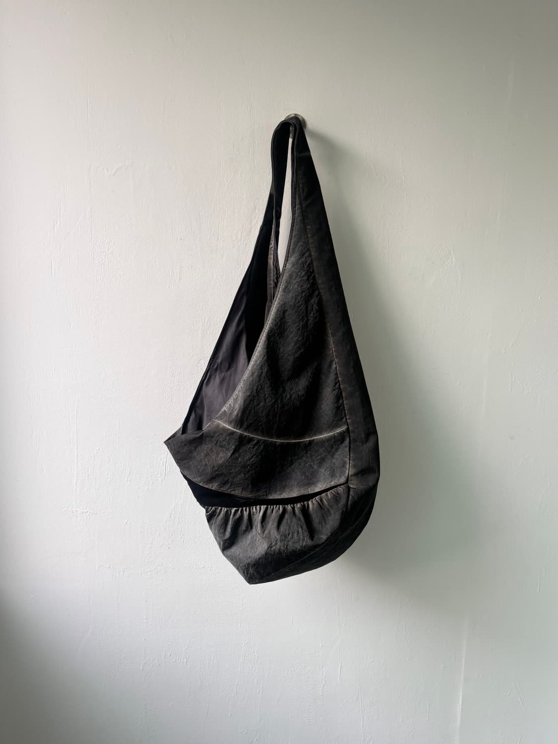 커마웨어 가먼트 다잉 나일론 호보백 상품이미지3