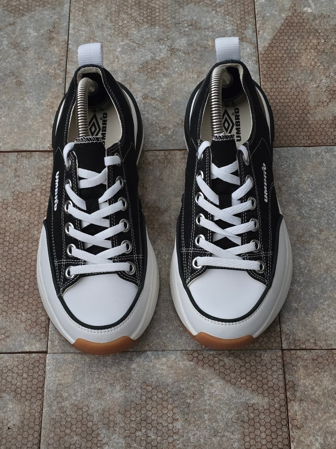 (245)엄브로 토비 c 블랙 상품이미지2