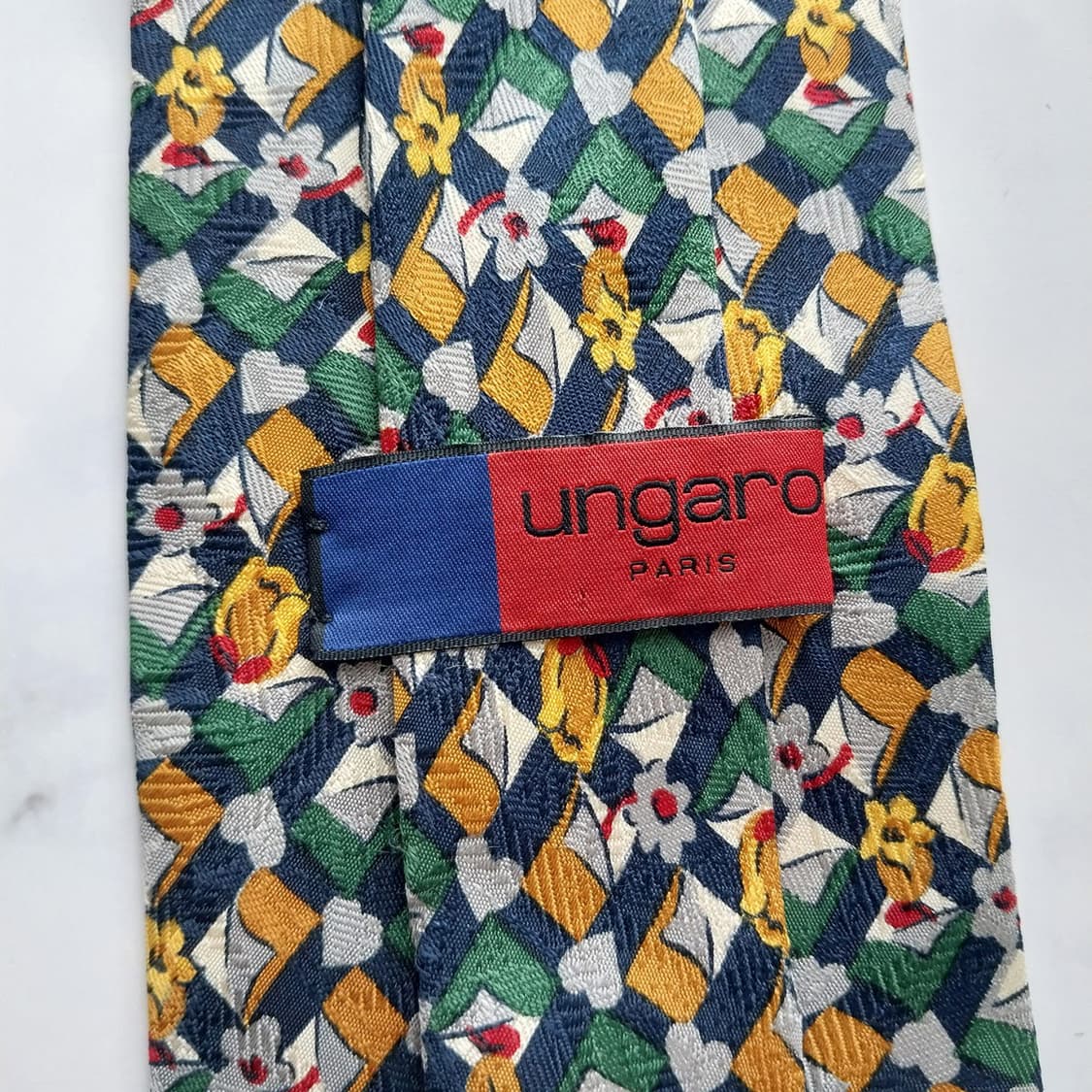 웅가로 실크 네이비&옐로 플로럴 넥타이 9.9cm A+등급  K1234
 상품이미지9