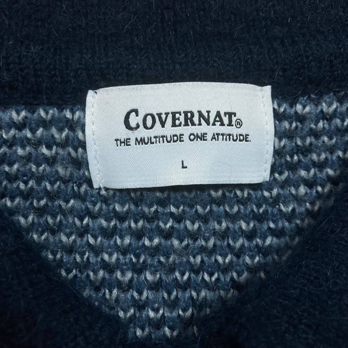 커버낫 네이비 컬러 아가일 모헤어 카라 니트 상품이미지4