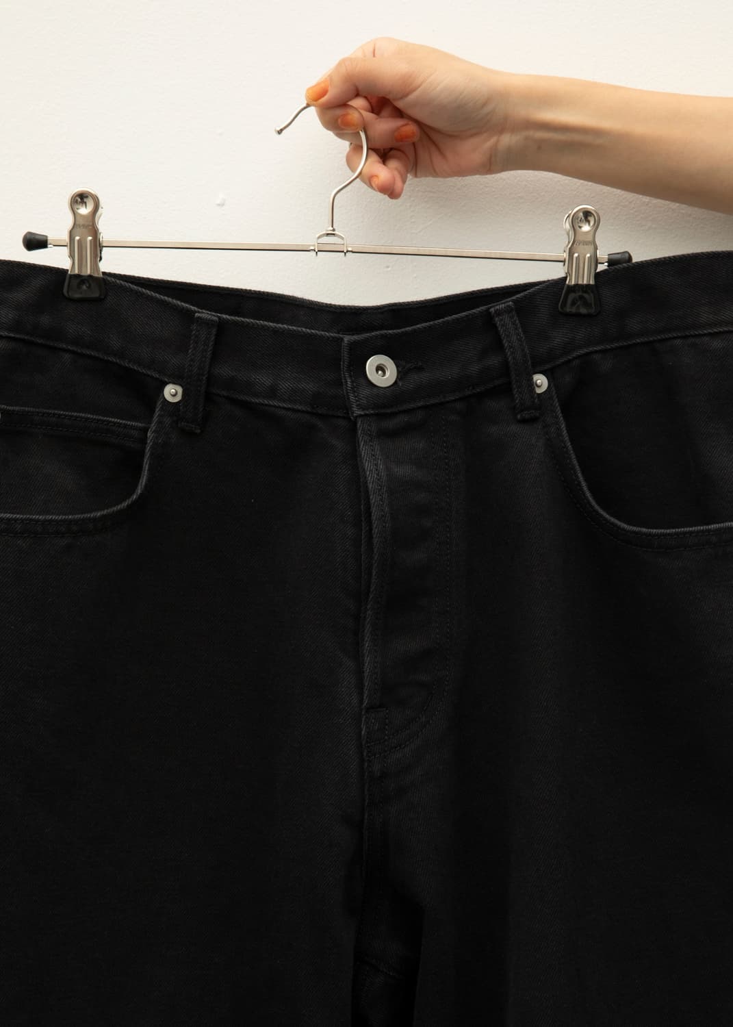 252 RELAXED FLARE DENIM JEANS (FADED BLA 상품이미지6