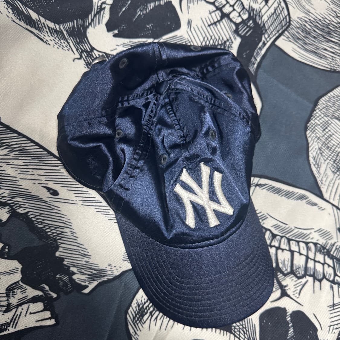 mlb 엠엘비 뉴욕 양키스 유광 볼캡  상품이미지2