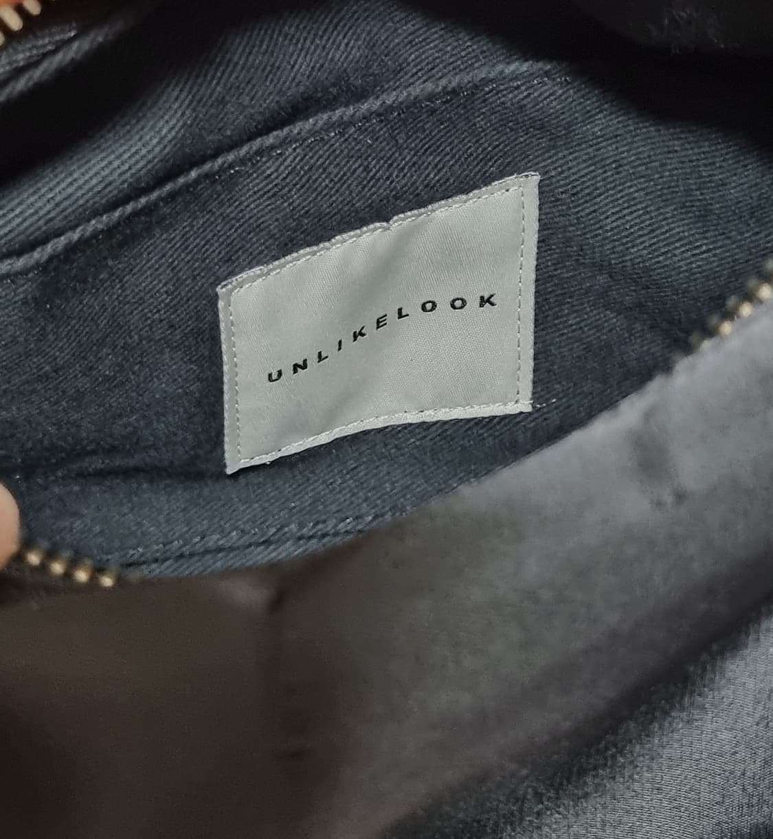 언라이크룩 아르크 카세트백 상품이미지4