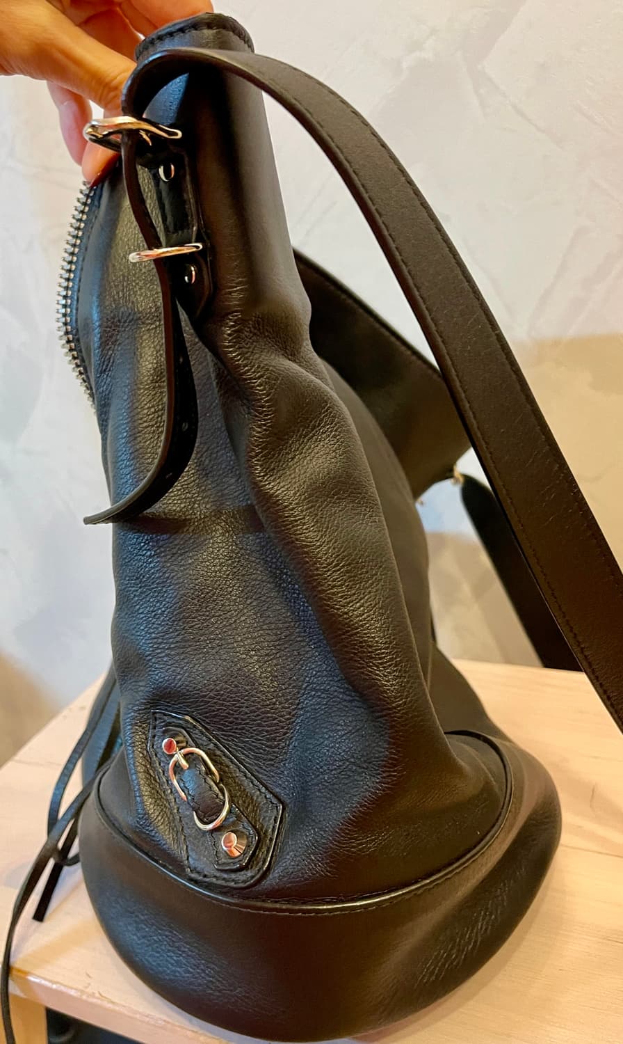 발렌시아가Balenciaga 파피에르 바이커 버킷백 블랙 상품이미지7