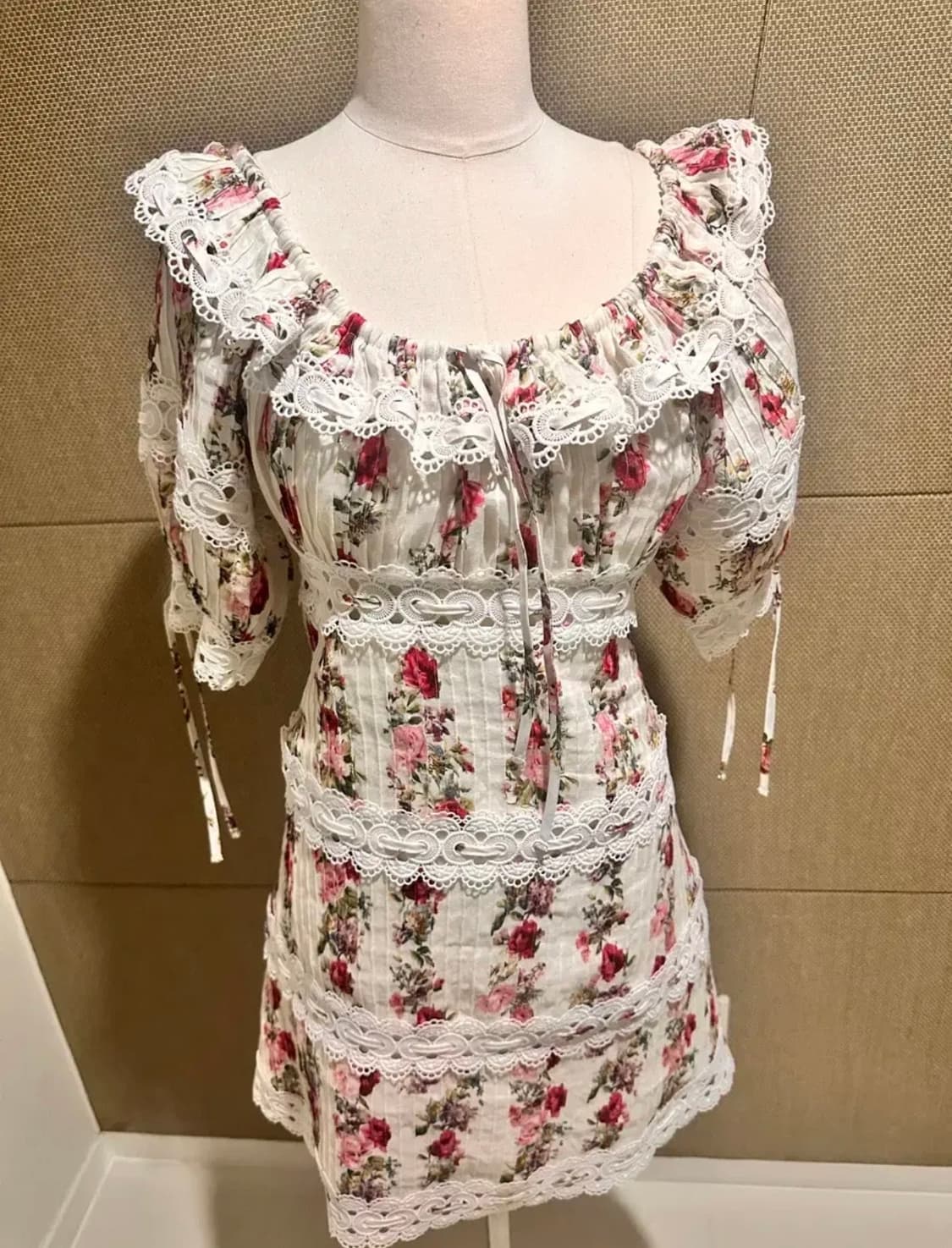 로리타 플라워 레이스 미니 원피스 상품이미지1