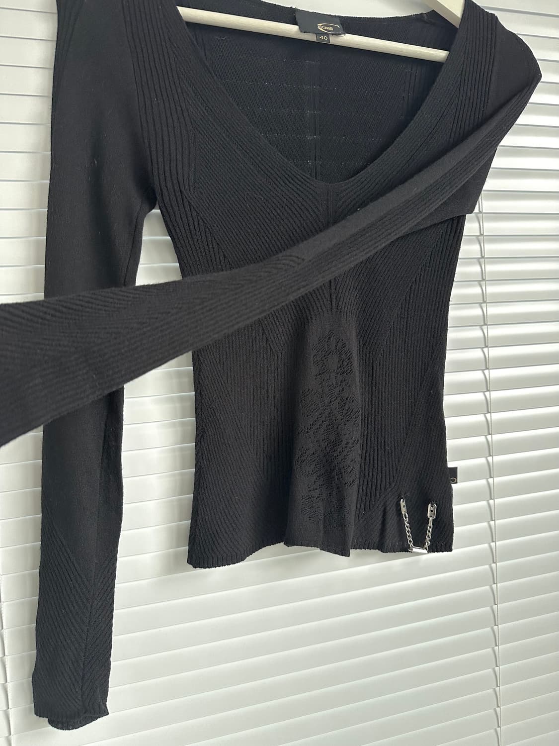 저스트 카발리 2000s 블랙 체인 슬리브 니트 상품이미지3