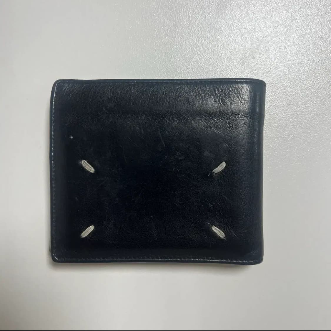 메종 마르지엘라 시크릿 화이트 레더 반지갑 상품이미지2