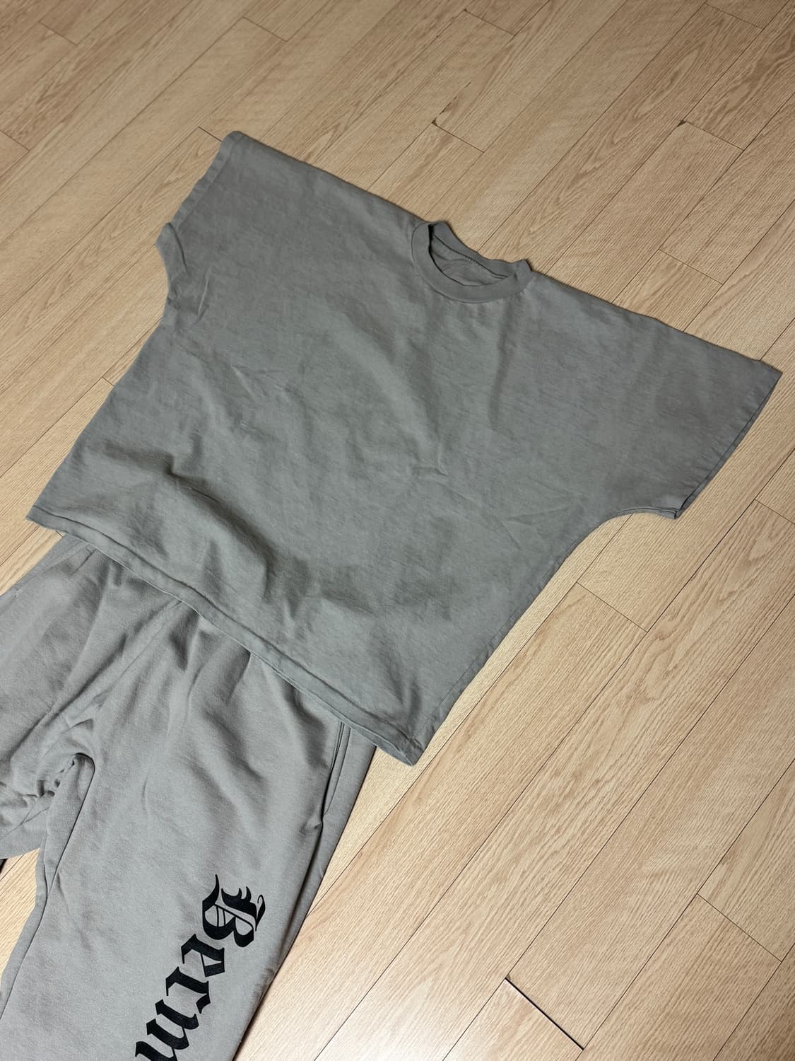 (1)YEEZY 트레이닝 셋업 반팔 츄리링 티셔츠 yzy 상품이미지2