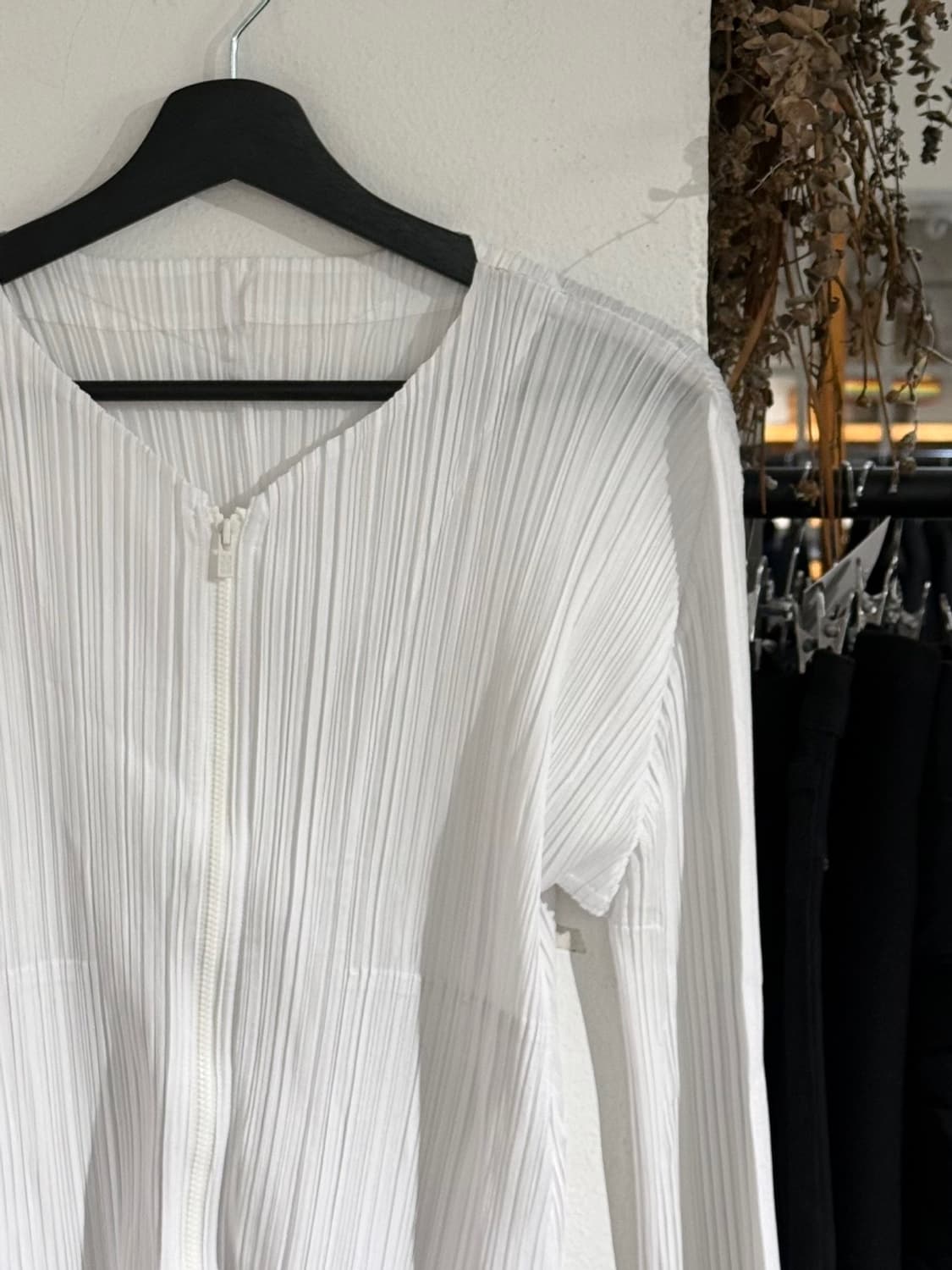 풀리츠플리즈 화이트 베이직 집업 가디건 상품이미지3