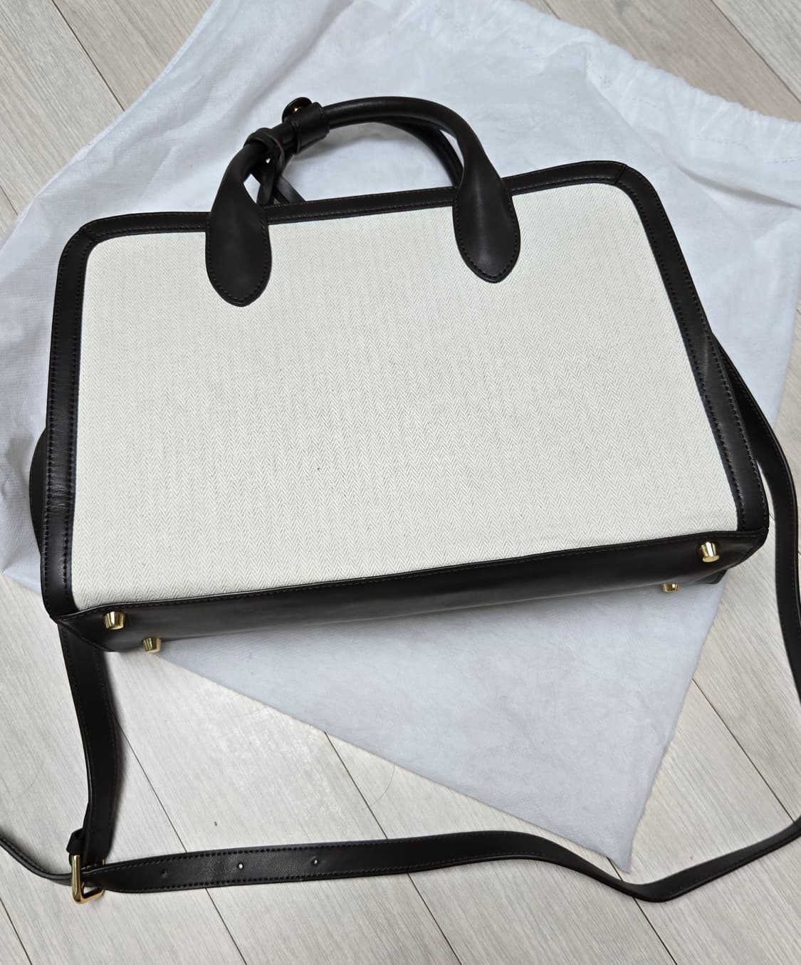 😍무배)👜새상품)뮤즈웨어 에밀리 캔버스백 상품이미지5