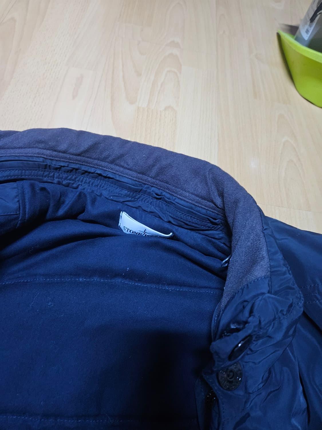 정품 스톤아일랜드 마이크로랩스 구스다운 패딩M사이즈 상품이미지4