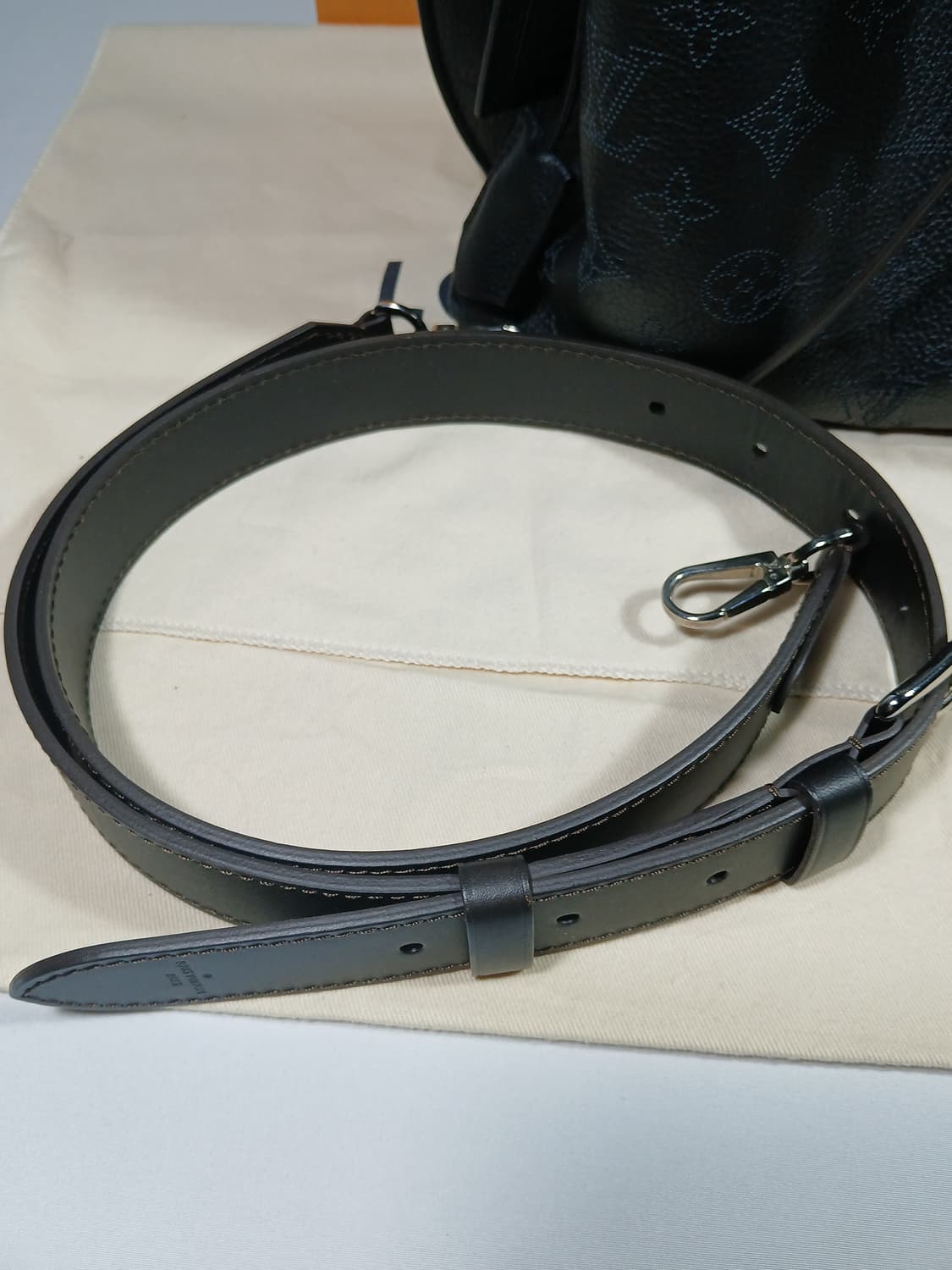 루이비통 마히나 무리아 버킷백 M55800 상품이미지9