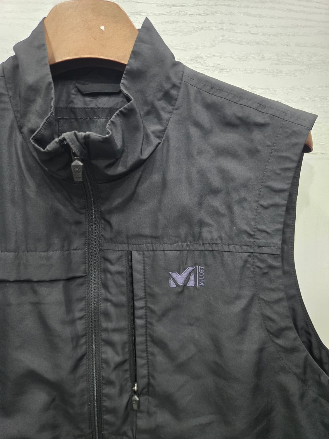 95,M )) MILLET 밀레 조끼! 깔끔한 디자인 조끼!~ 상품이미지2