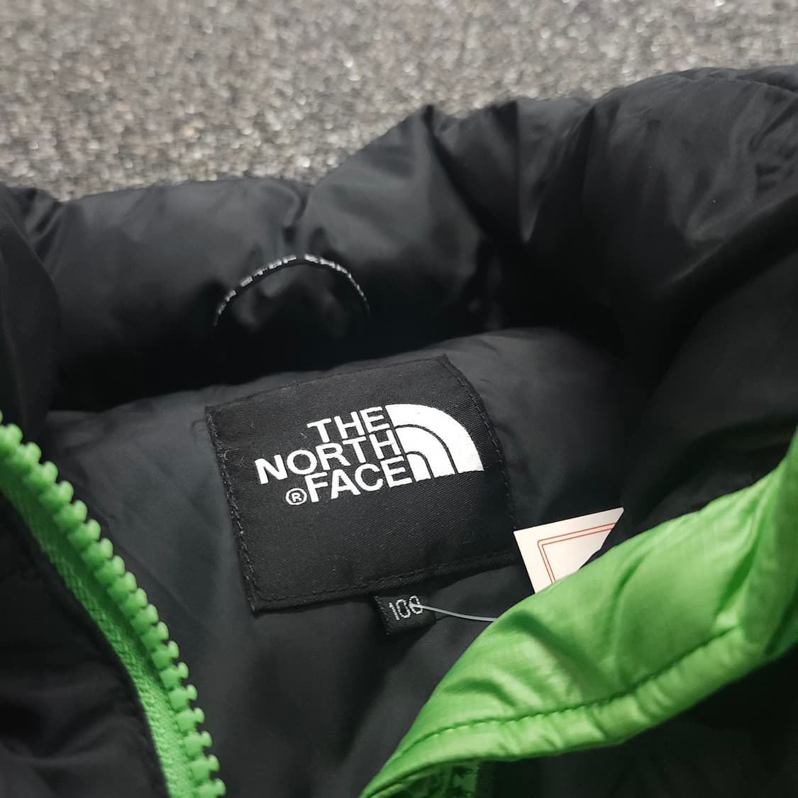 노스페이스 레트로 눕시 네온 다운 푸퍼 패딩 (L) 상품이미지5