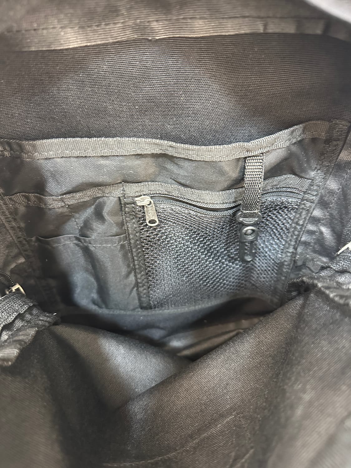 이스트팩 블랙 백팩 가방 프로바이더 상품이미지5