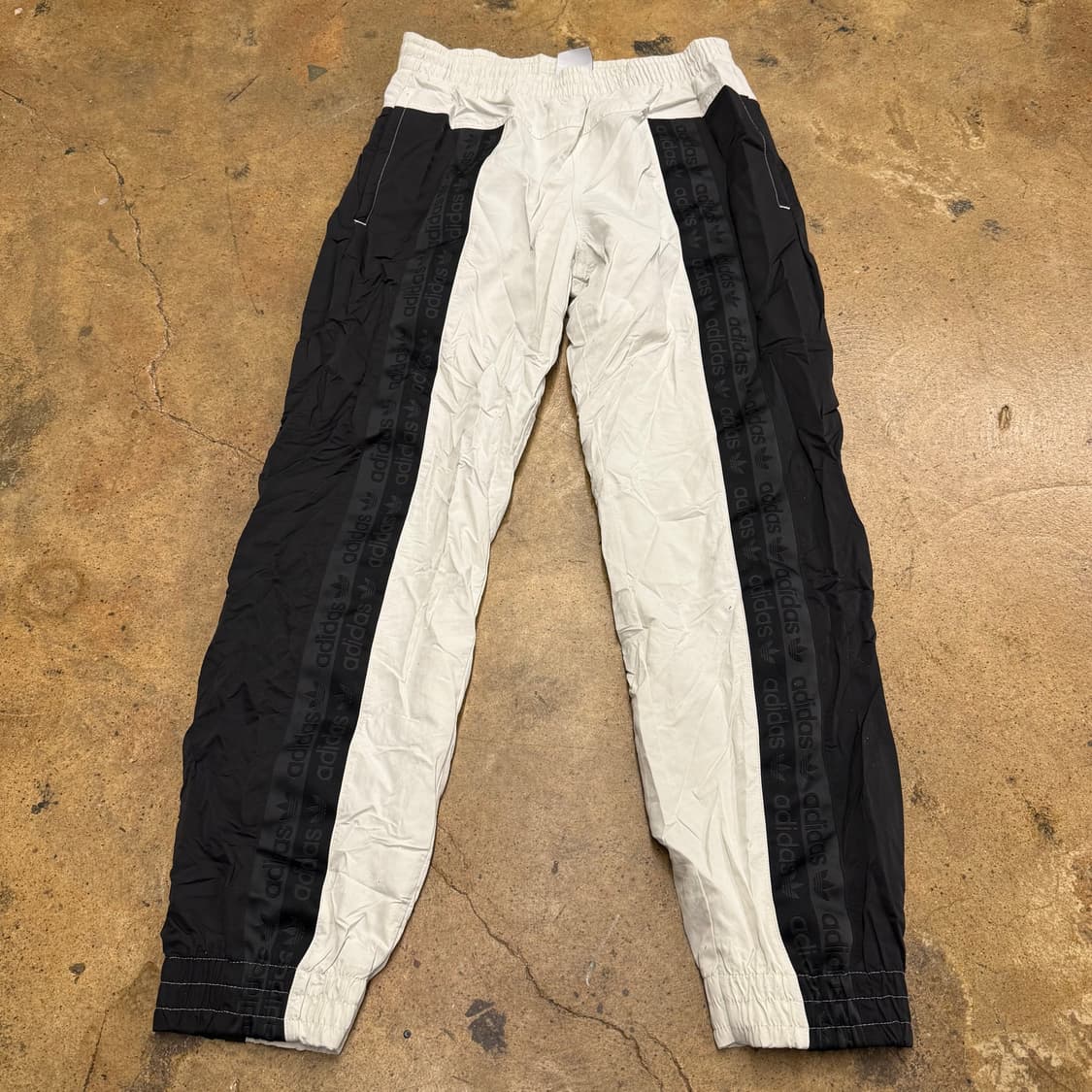 [정품/M] 아디다스 트레이닝 바지 블랙 화이트 b17 상품이미지2