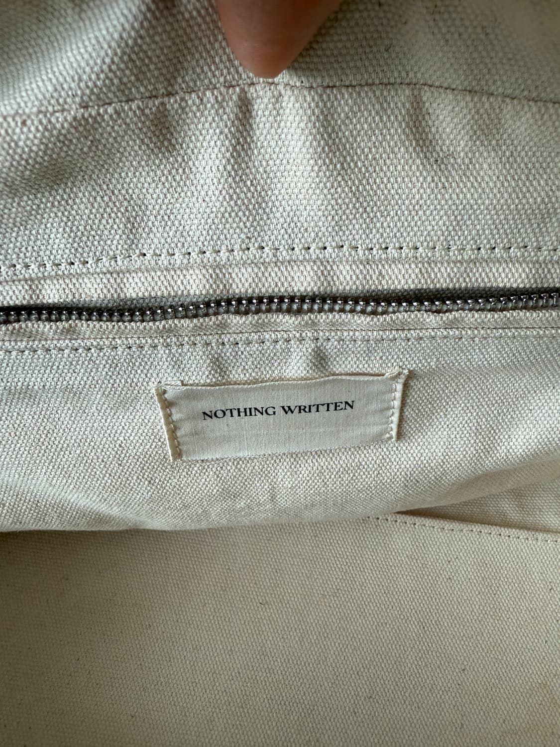 낫띵리튼(Nothing written) 레더 토트백 상품이미지9