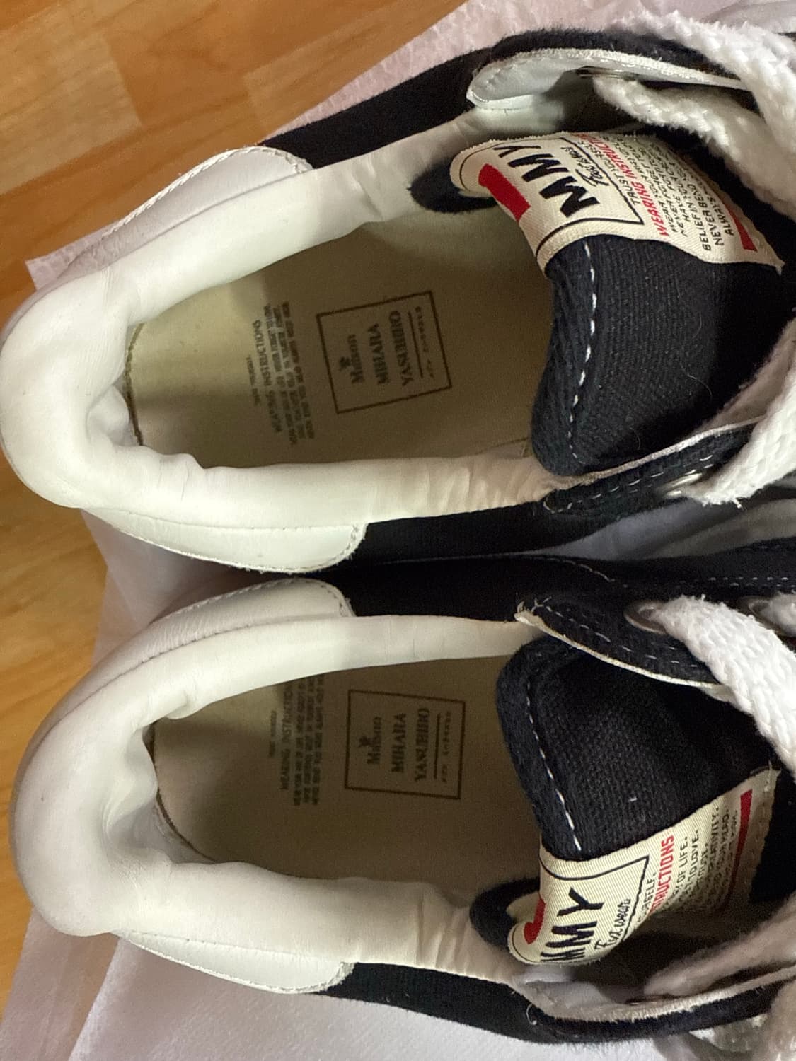 안냐세요 메종 미하라 야스히로 블레이키 41사이즈 판매합니다!(sss급) 상품이미지3