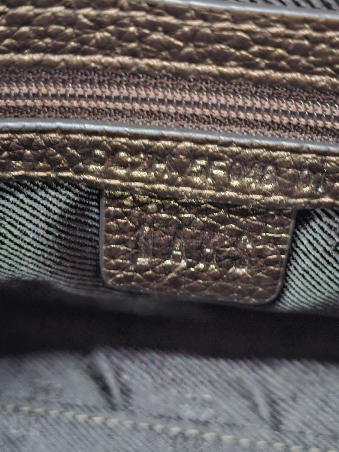 닥스 가죽 크로스백 상품이미지8