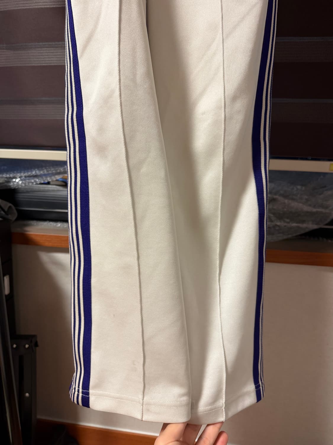 니들스 트랙팬츠 m 네로우핏 상품이미지5