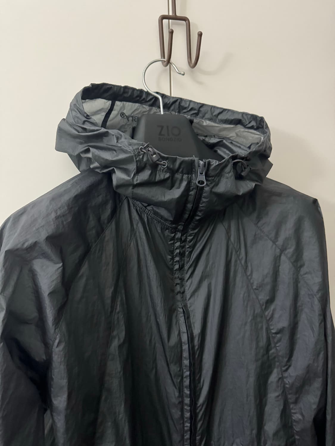 [이사 급처!!] 엑스트라오디너리 쉬어 윈드브레이커 자켓 차콜 M사이즈 상품이미지3