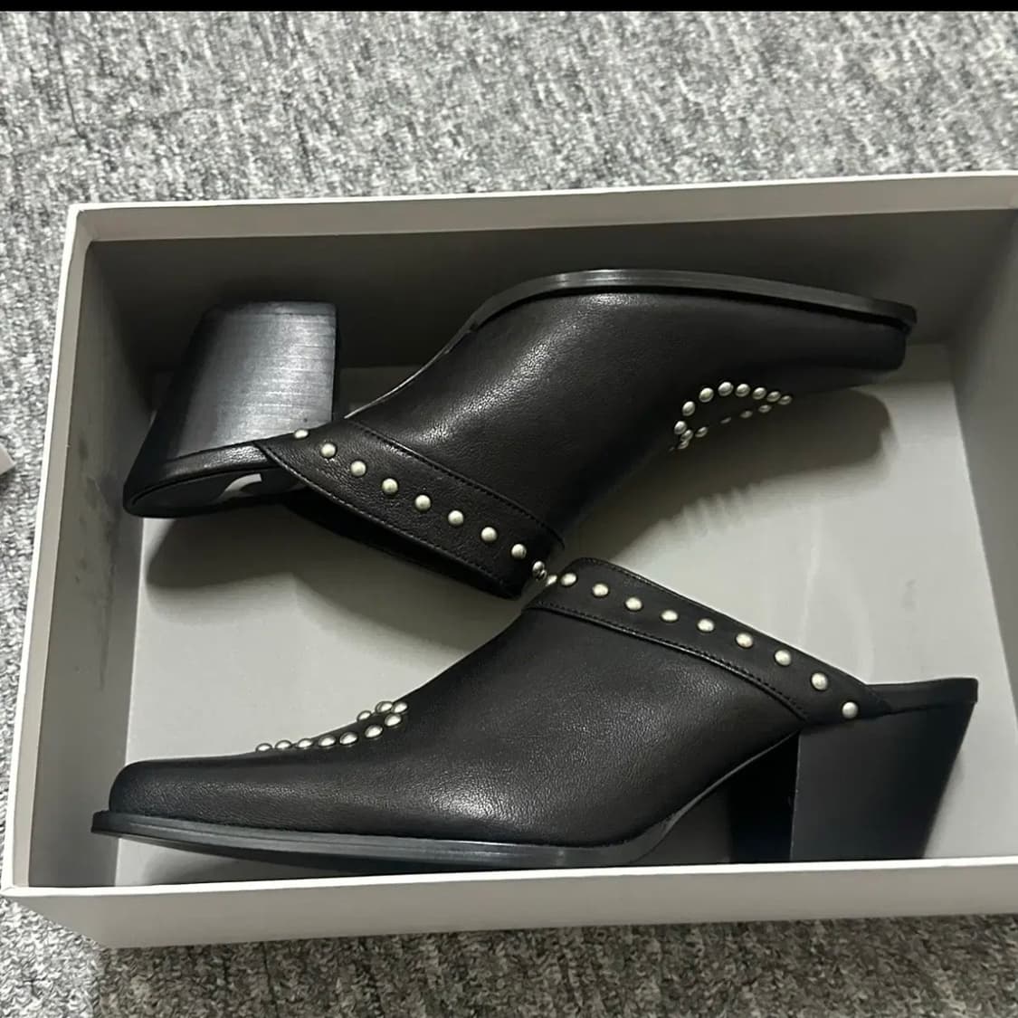 Open yy 오픈와이와이 스터드 웨스턴 뮬 HEART STUD 상품이미지6