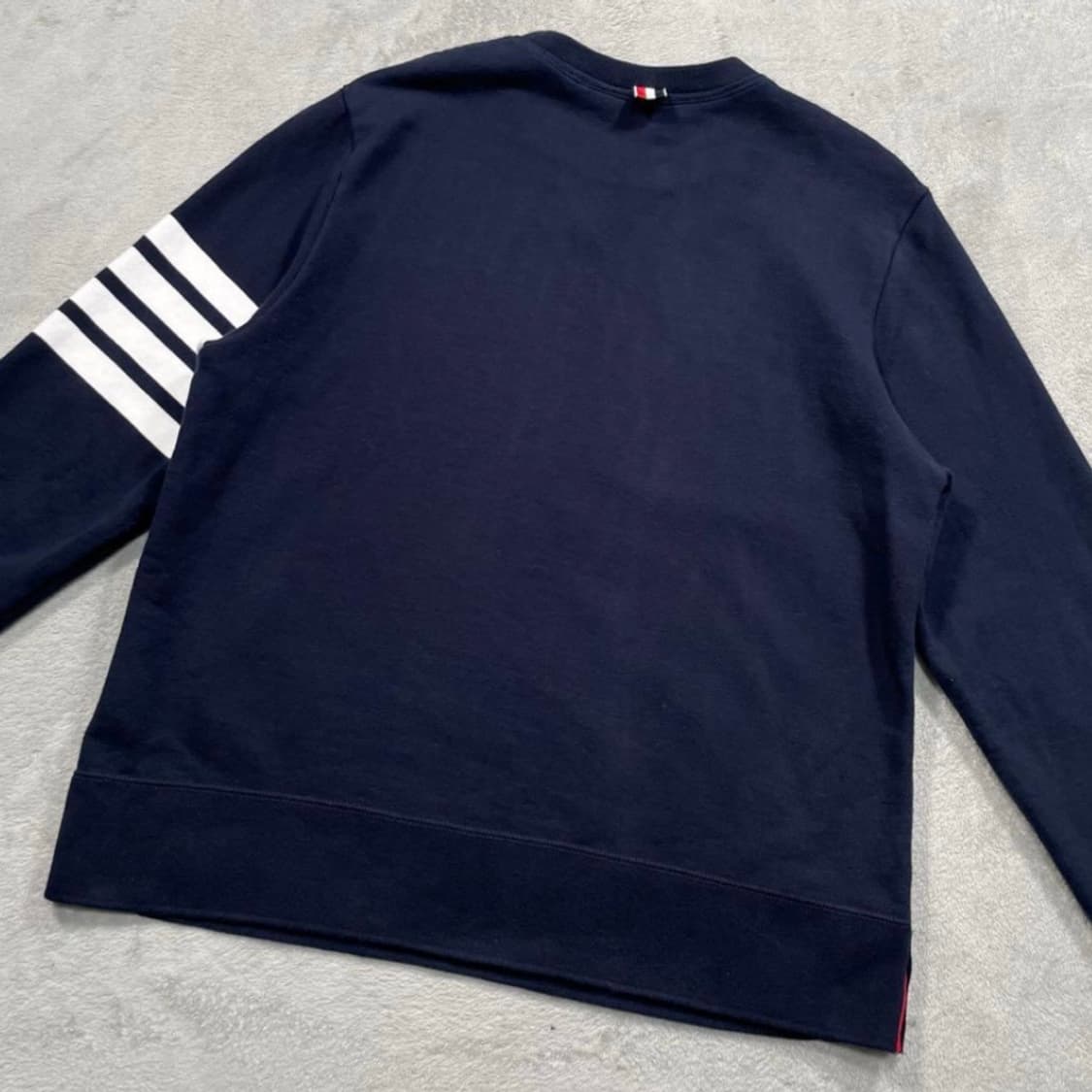 톰브라운 맨투맨 네이비 5사이즈 상품이미지3