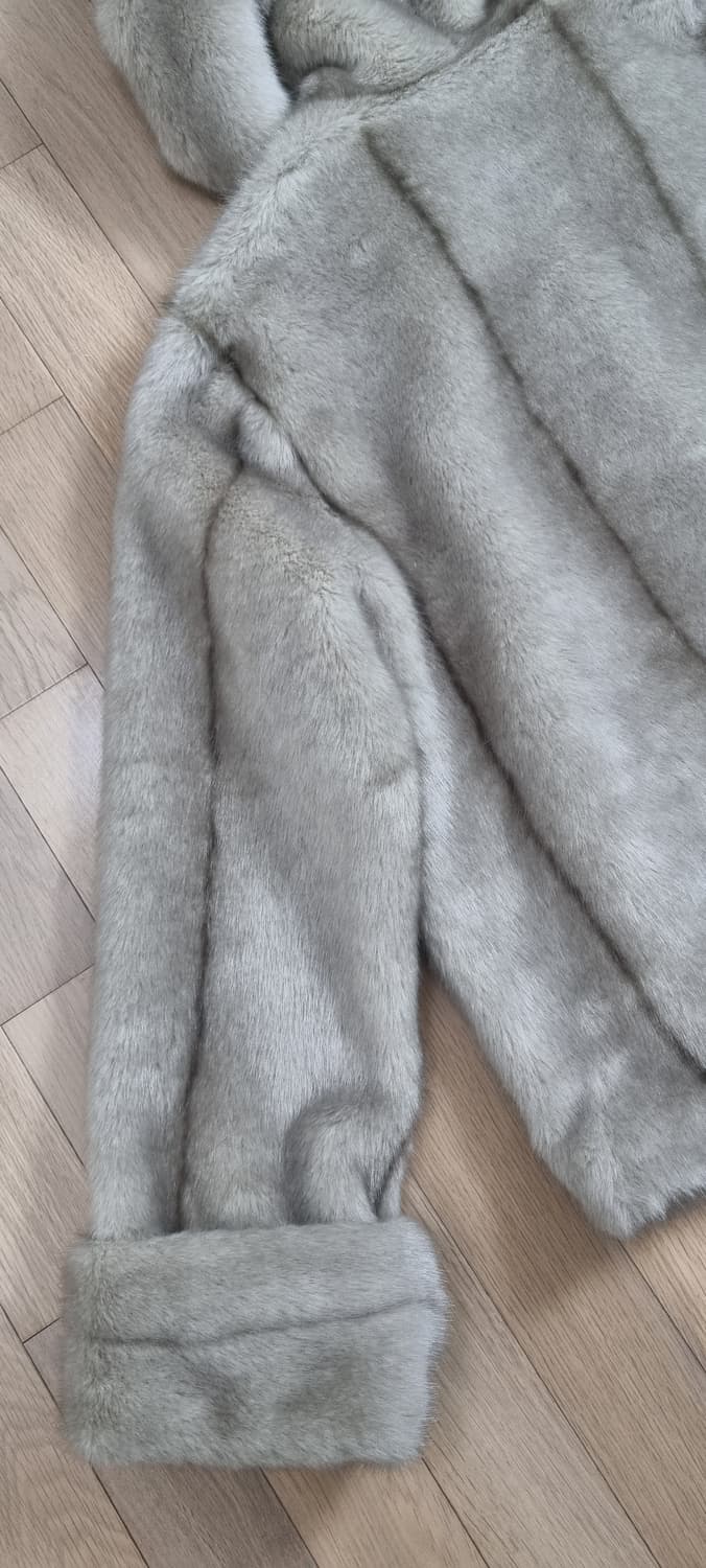 프레쉬라벨 페이크퍼 후드 자켓 Free 상품이미지7