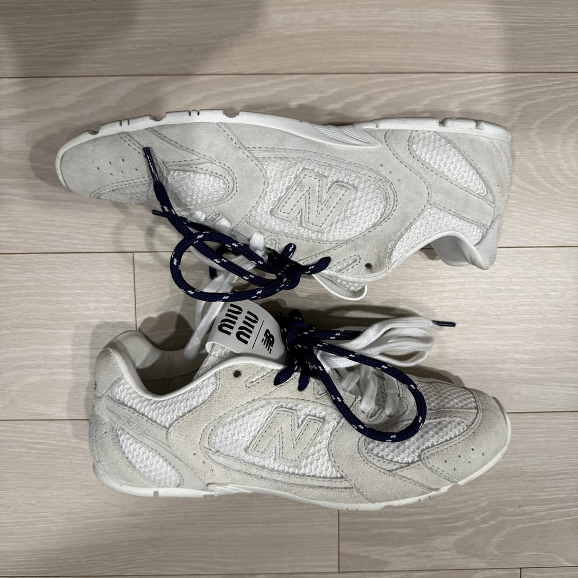 [37] 미우미우 뉴발란스 530 화이트 상품이미지3