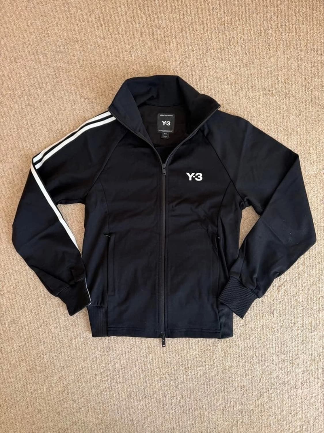 Y-3 트랙탑 상품이미지1