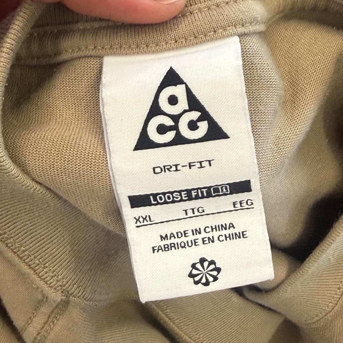 XXL 나이키 acg 프린팅 반팔티 상품이미지4