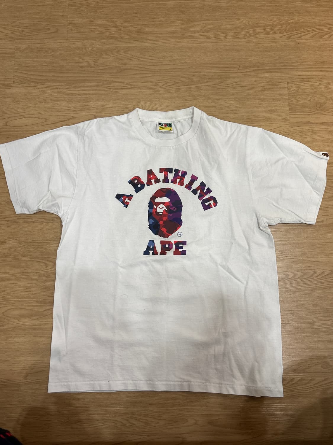 베이프 티셔츠 라지 상품이미지1