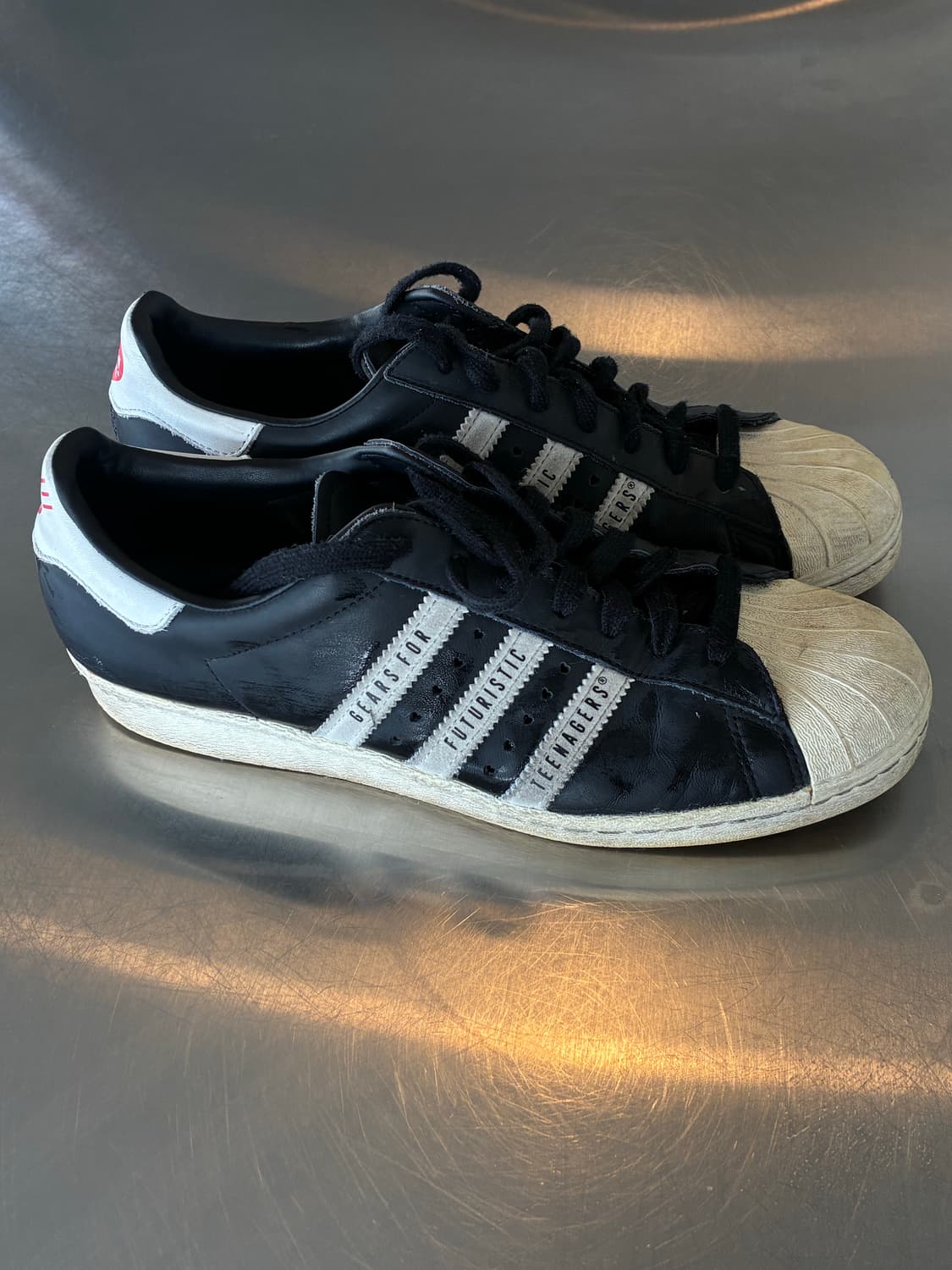 아디다스 슈퍼스타 × 휴먼메이드 콜라보 상품이미지1