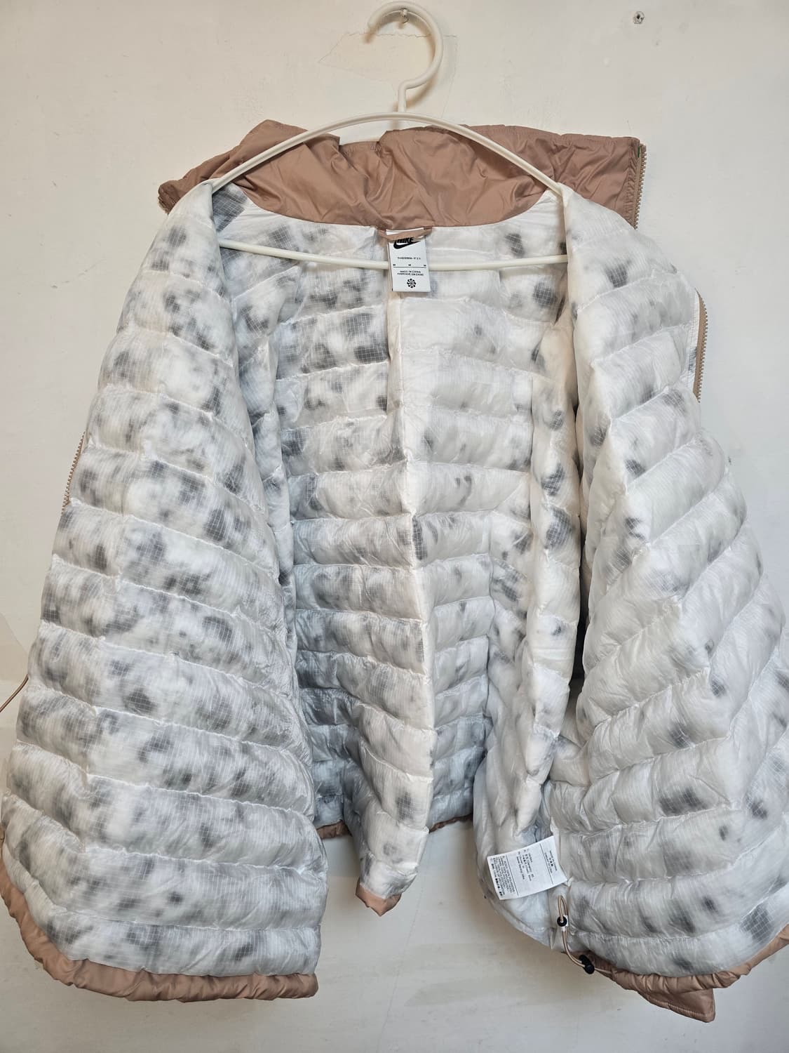 나이키 여성 써마핏 패딩 점퍼 M (새상품) 상품이미지4