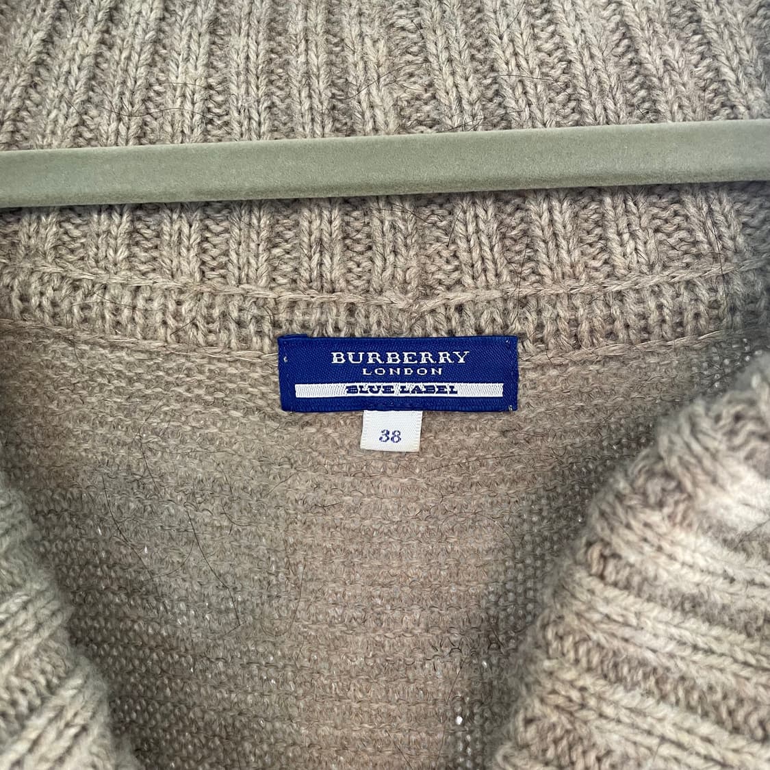 버버리 베이지 니트 케이프 상품이미지2