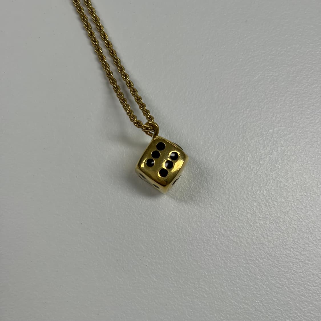 디올 주사위 목걸이 상품이미지4