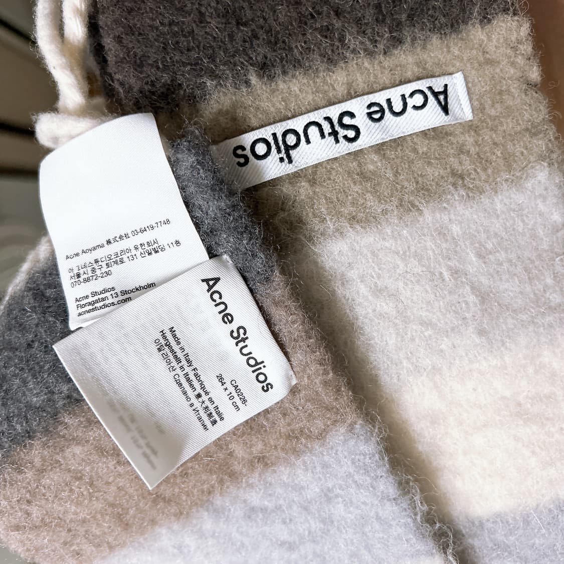 아크네 스튜디오 알파카 울 머플러 상품이미지7